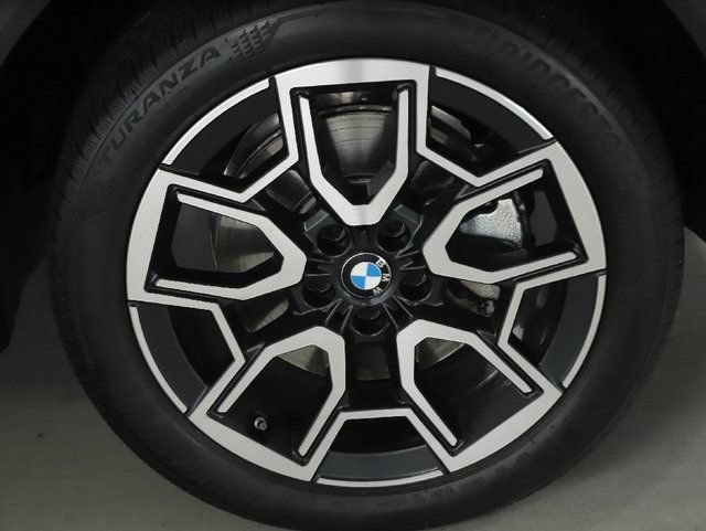 Used 2026 BMW X2 xDrive28i AWD/4WD image 12