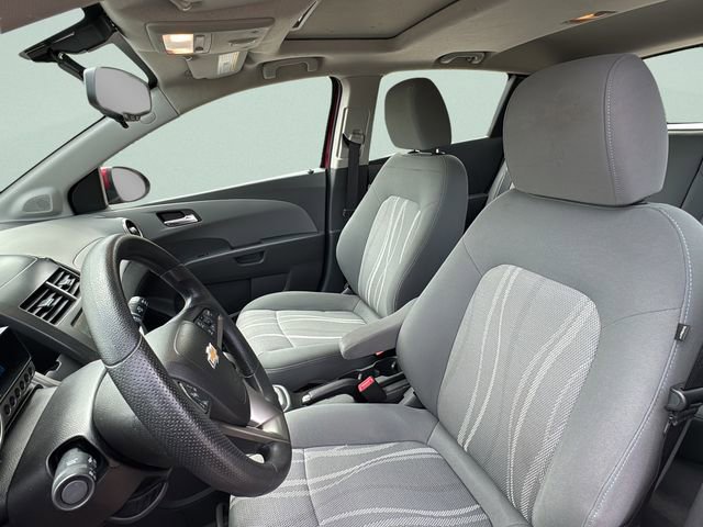 Used 2015 Chevrolet Sonic LT w/ Fun and Sun Package image 10