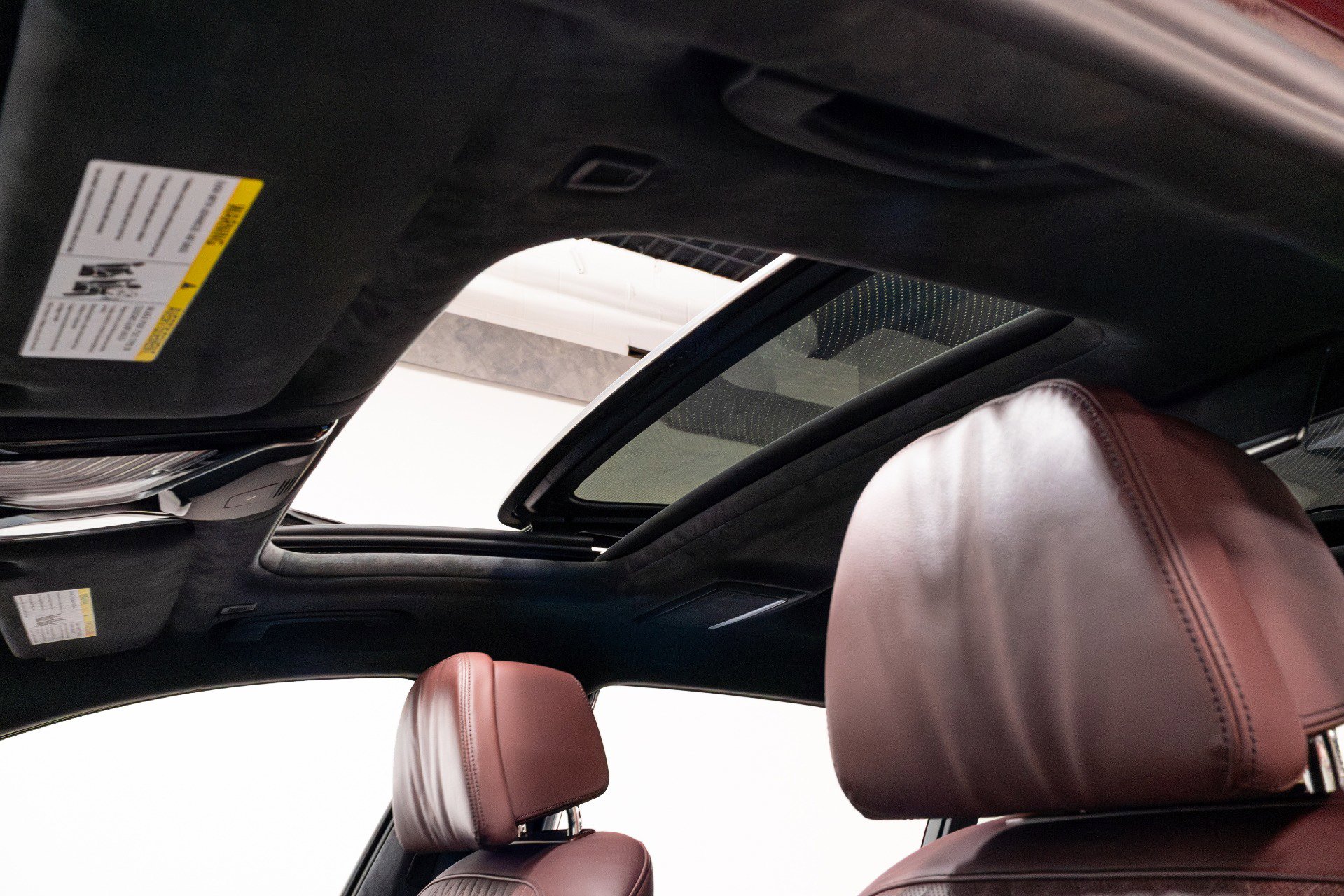 Used 2020 BMW 750i xDrive w/ Executive Package image 33