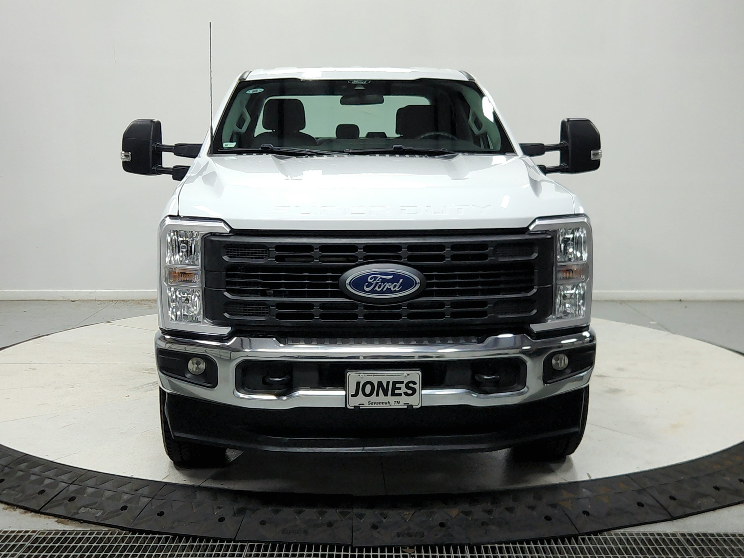 Used 2024 Ford F250 XL w/ FX4 Off-Road Package AWD/4WD image 3