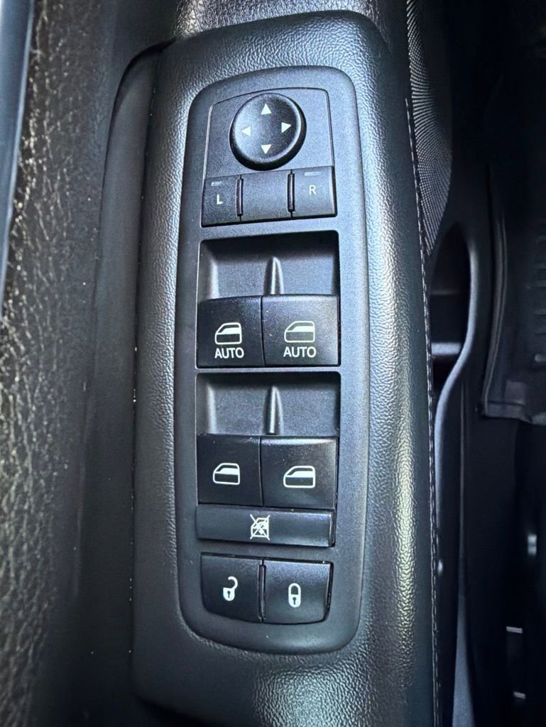 Certified 2020 Jeep Grand Cherokee Limited w/ Luxury Group II AWD/4WD image 7