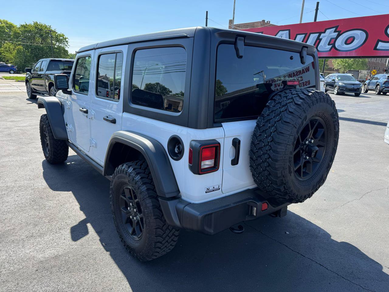 Used 2025 Jeep Wrangler Unlimited Sport AWD/4WD image 7