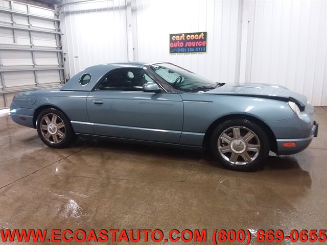 Used 2005 Ford Thunderbird Deluxe image 2