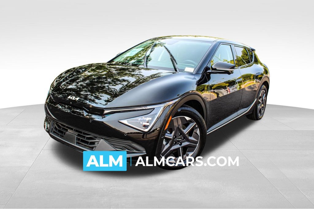 Used 2025 Kia EV6 Light w/ Light LR Technology Package RWD video 1