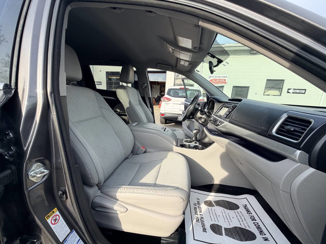 Used 2015 Toyota Highlander Plus AWD/4WD image 15