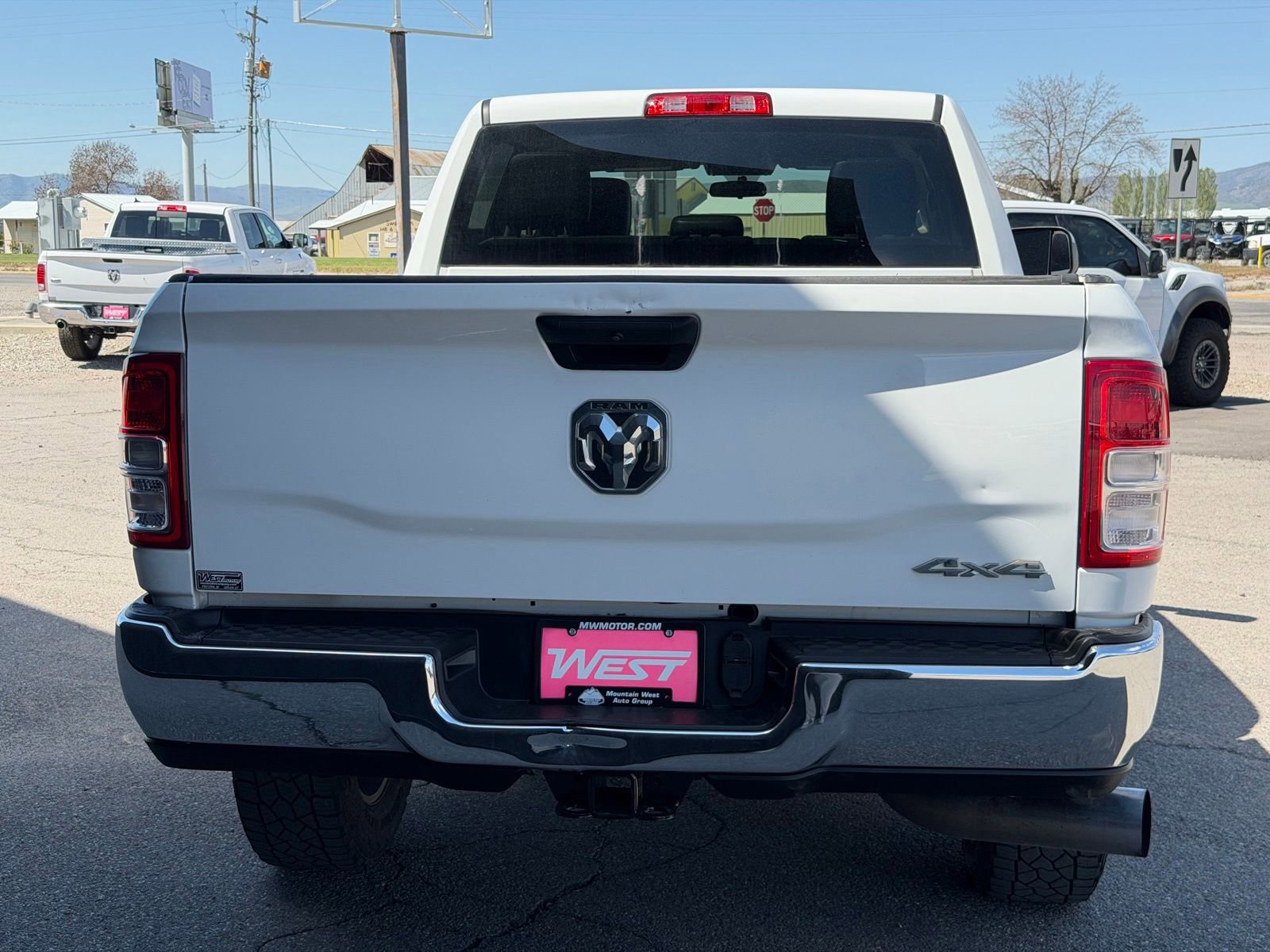 Used 2019 RAM 3500 Tradesman w/ Chrome Appearance Group AWD/4WD image 8