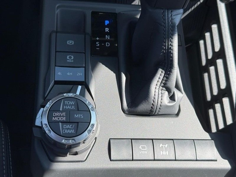 New 2026 Toyota 4Runner TRD Off-Road Premium AWD/4WD image 24