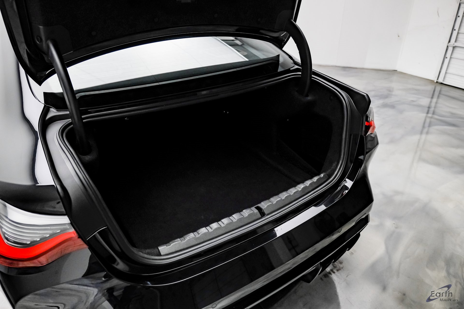 Used 2021 BMW M4 Coupe w/ Executive Package image 91