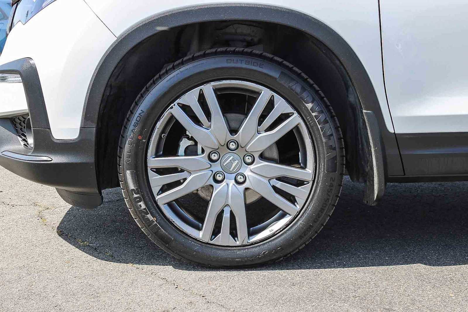 Used 2022 Honda Pilot Sport image 11