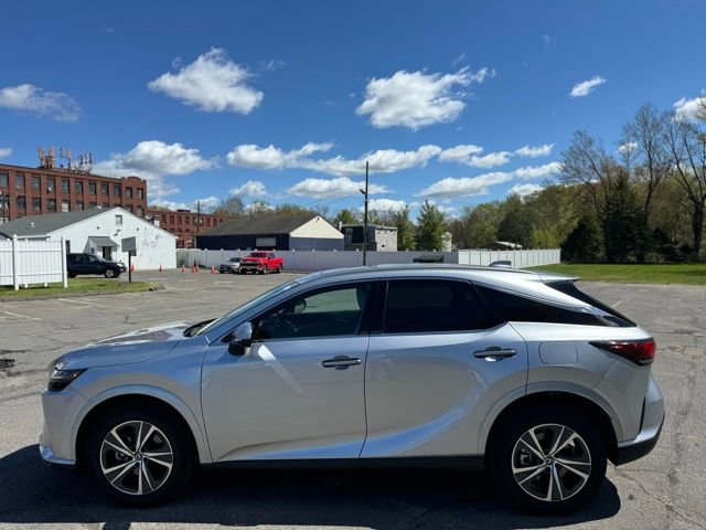 Used 2025 Lexus RX 350 Premium w/ Accessory Package AWD/4WD image 9