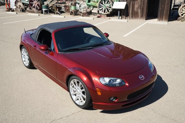 Used 2006 MAZDA MX-5 Miata Sport w/ Appearance Pkg RWD image 10