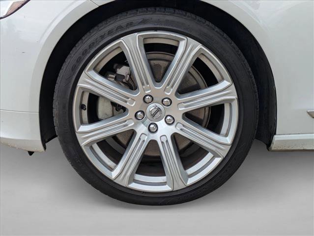 Used 2020 Volvo S90 T6 Inscription image 9