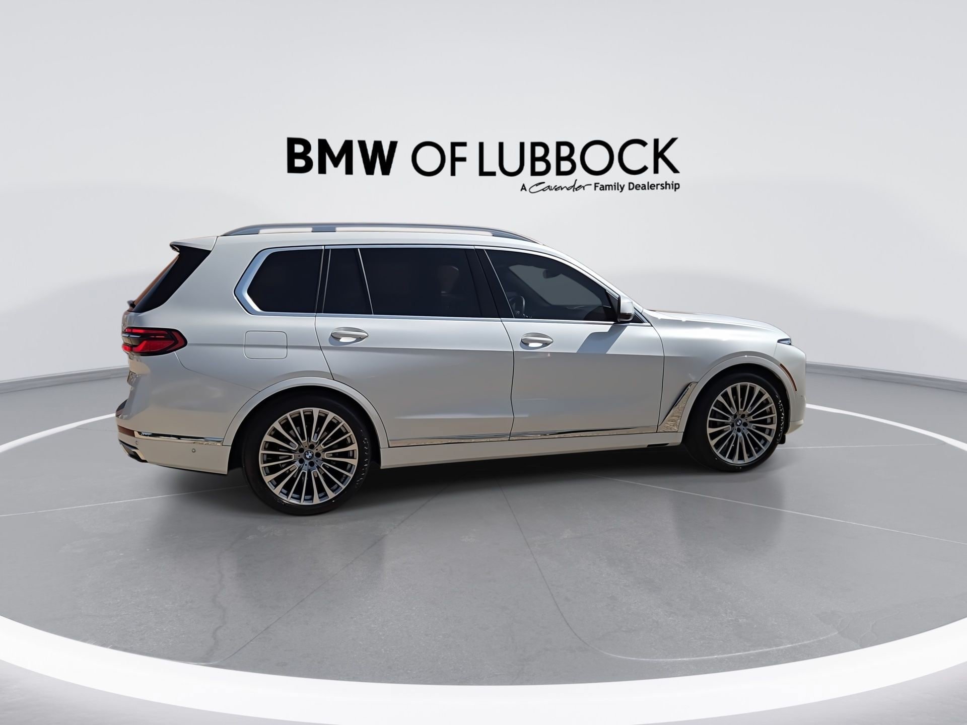 Used 2026 BMW X7 xDrive40i AWD/4WD image 9