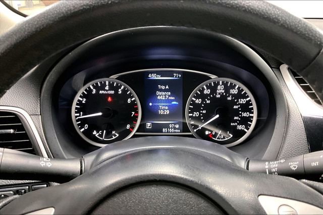 Used 2016 Nissan Sentra SV FWD image 13