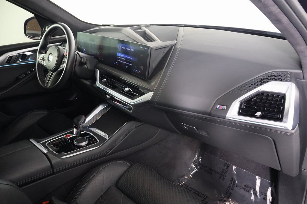 Certified 2023 BMW XM AWD/4WD image 9