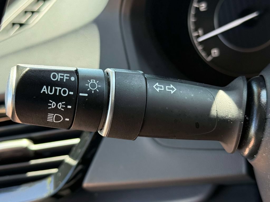 Certified 2025 Acura RDX SH-AWD image 30
