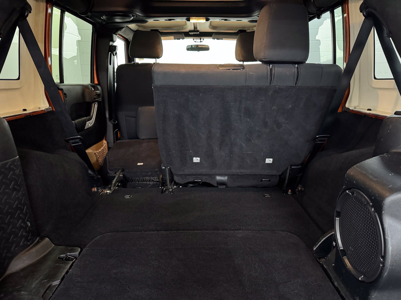 Used 2011 Jeep Wrangler Unlimited Rubicon w/ Trailer Tow Group AWD/4WD image 33