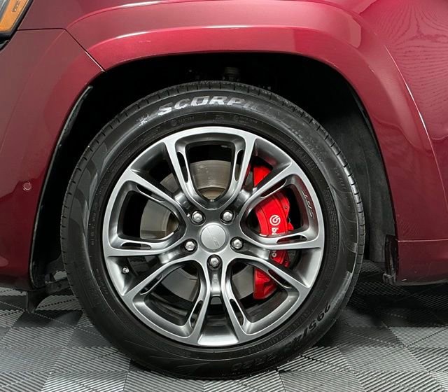 Used 2018 Jeep Grand Cherokee SRT w/ Trailer Tow Group IV image 10