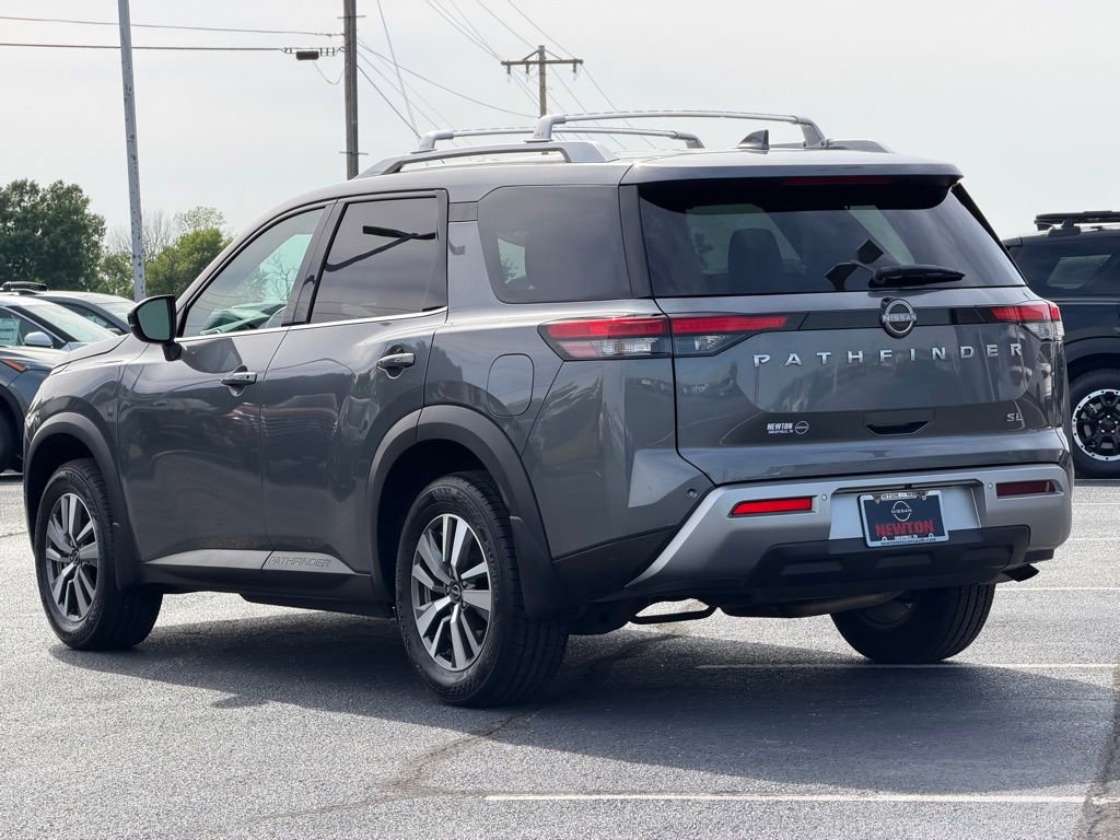 Used 2025 Nissan Pathfinder SL w/ Cargo Package FWD image 7