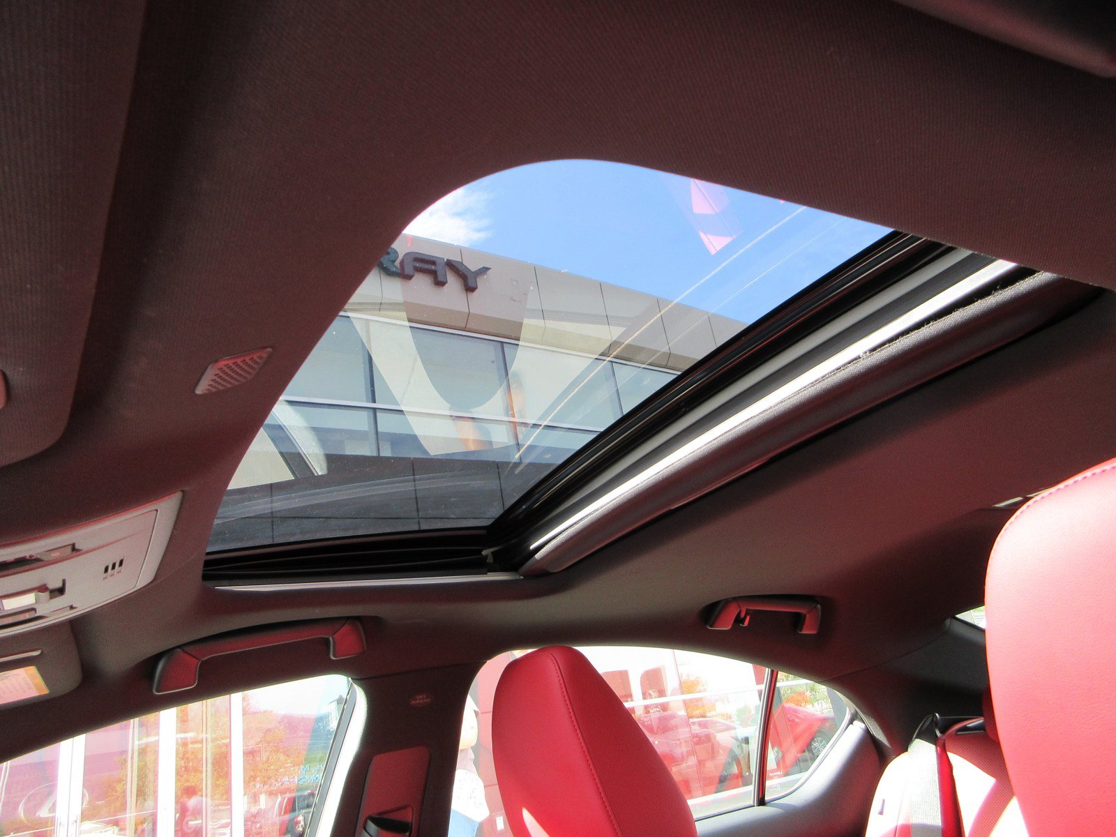 Used 2025 Lexus IS 500 RWD image 18