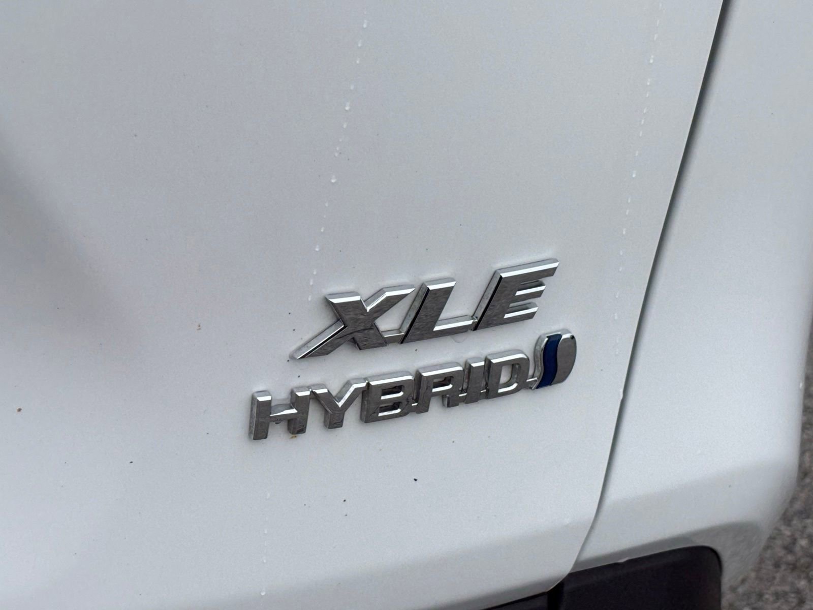 Used 2023 Toyota RAV4 XLE AWD/4WD image 25