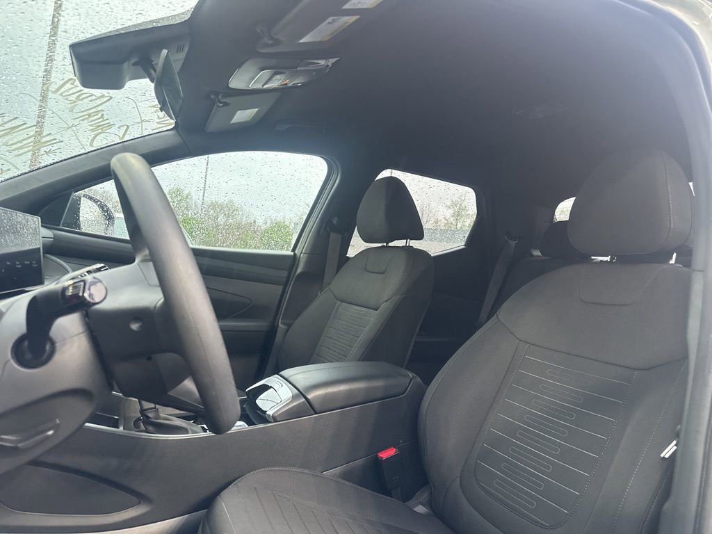 Certified 2025 Hyundai Santa Cruz SE image 23