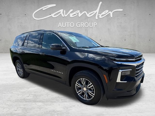 Used 2026 Chevrolet Traverse LT w/ Driver Confidence Package FWD image 2