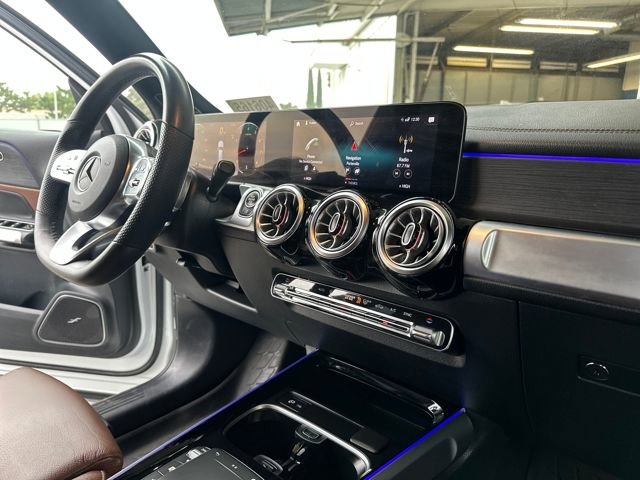 Used 2022 Mercedes-Benz GLB 250 image 29