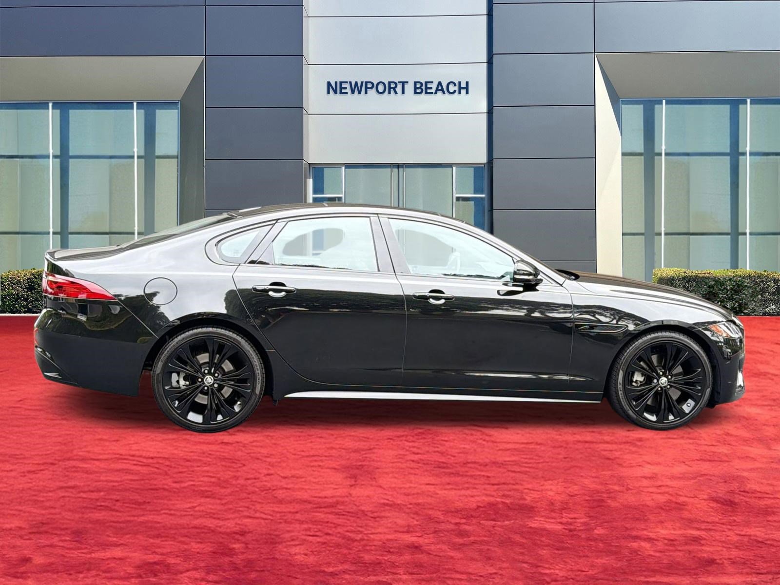 Used 2024 Jaguar XF R-Dynamic SE image 8