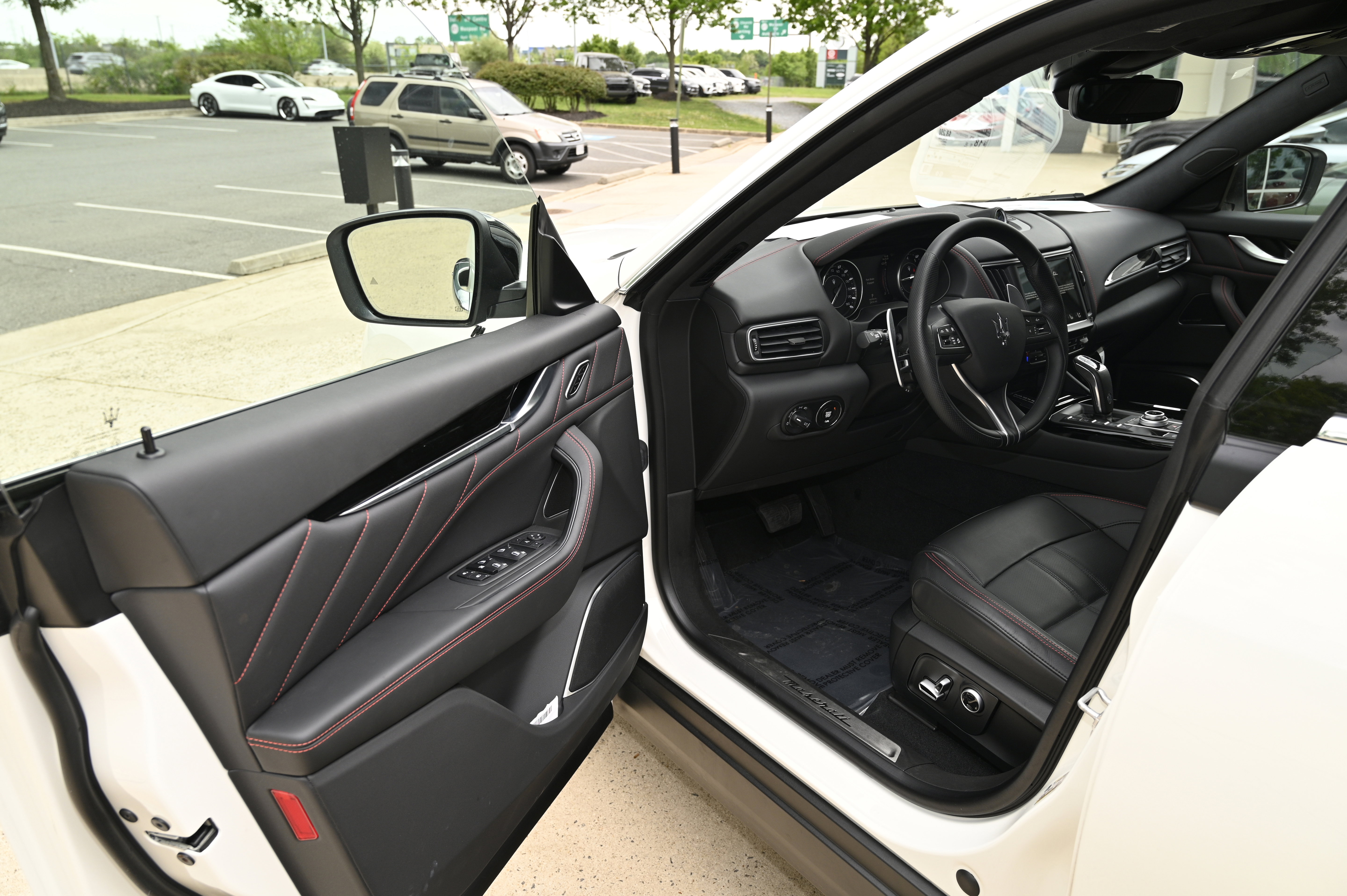 New 2024 Maserati Levante Modena Ultima image 15