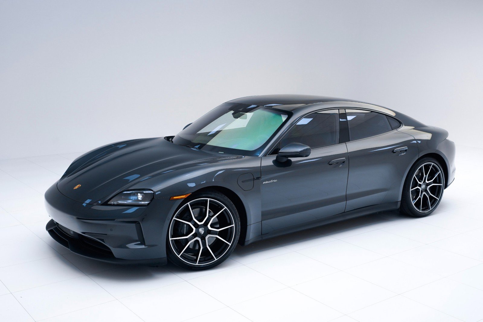 New 2026 Porsche Taycan image 1