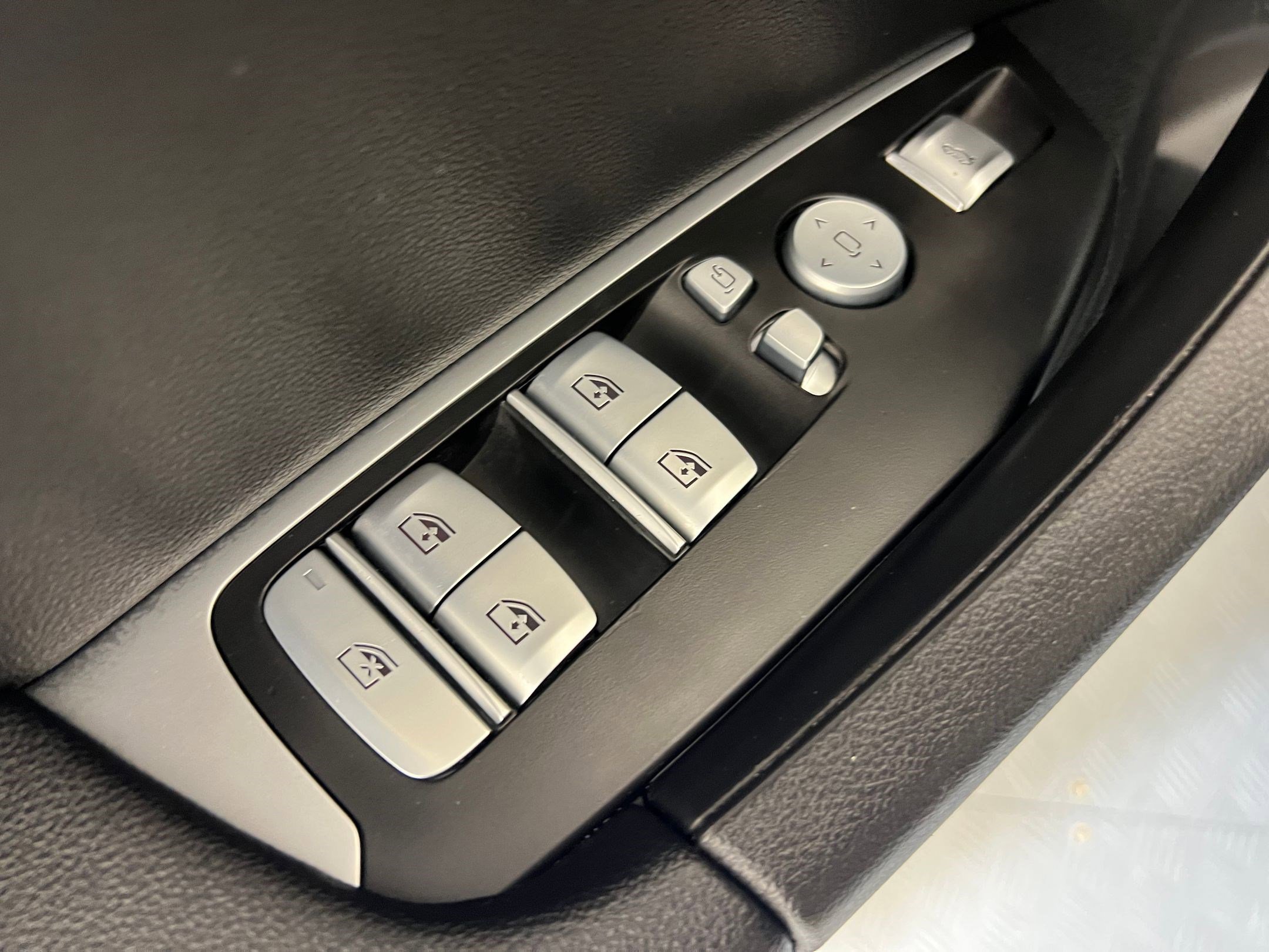 Certified 2023 BMW X3 xDrive30i w/ Convenience Package w/ZPA image 24