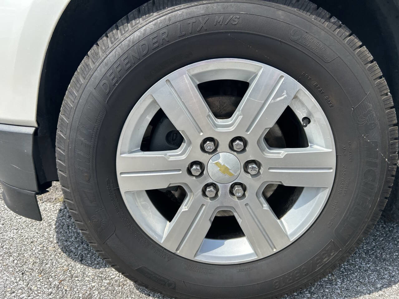 Used 2011 Chevrolet Traverse LT w/ Personal Connectivity Package image 3