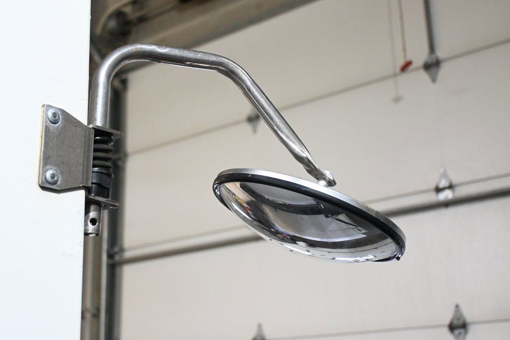 Used 2017 Chevrolet Express 3500 image 27