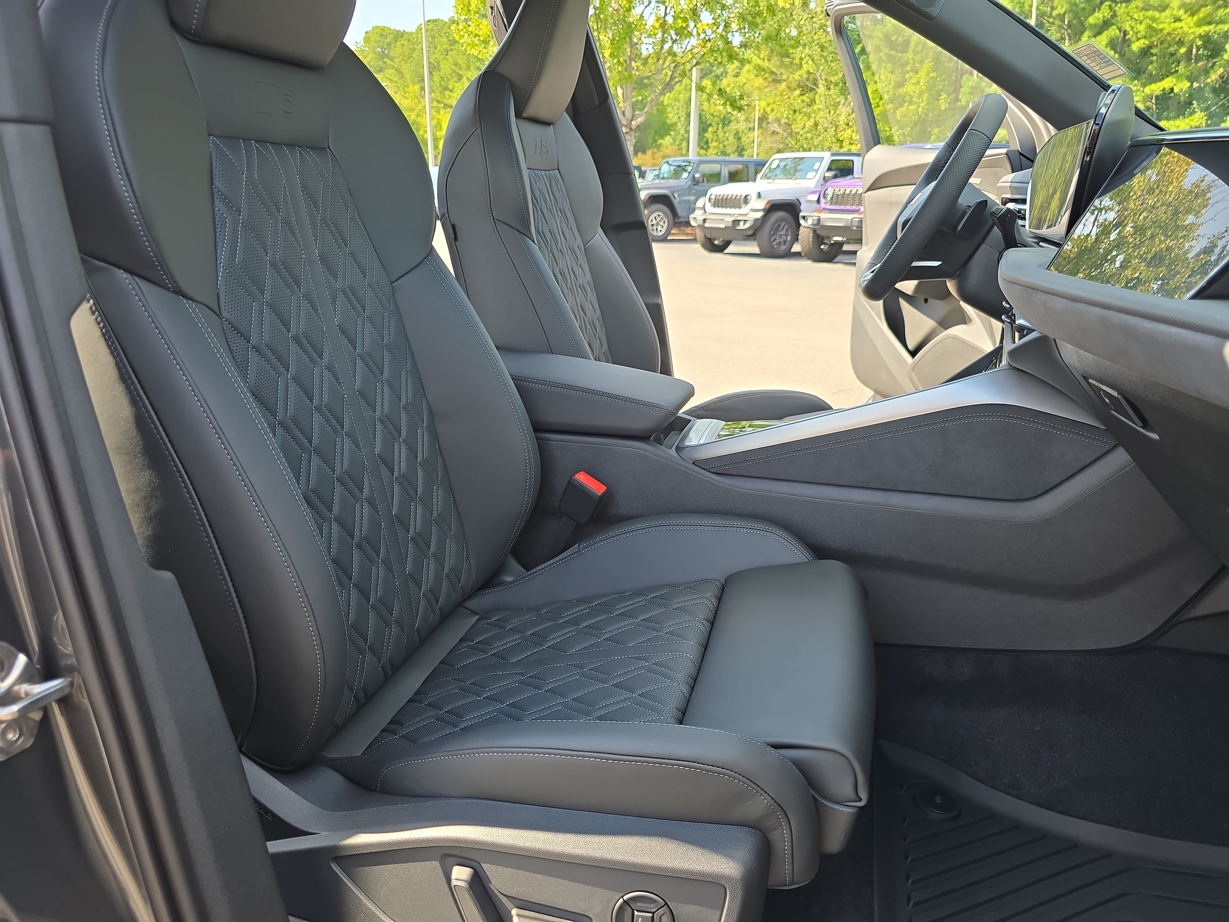 New 2026 Audi SQ5 Prestige AWD/4WD image 10