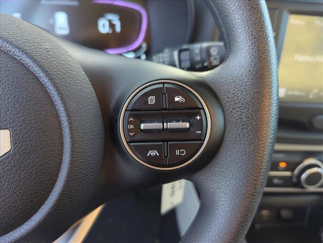 Used 2025 Kia Soul LX FWD image 17