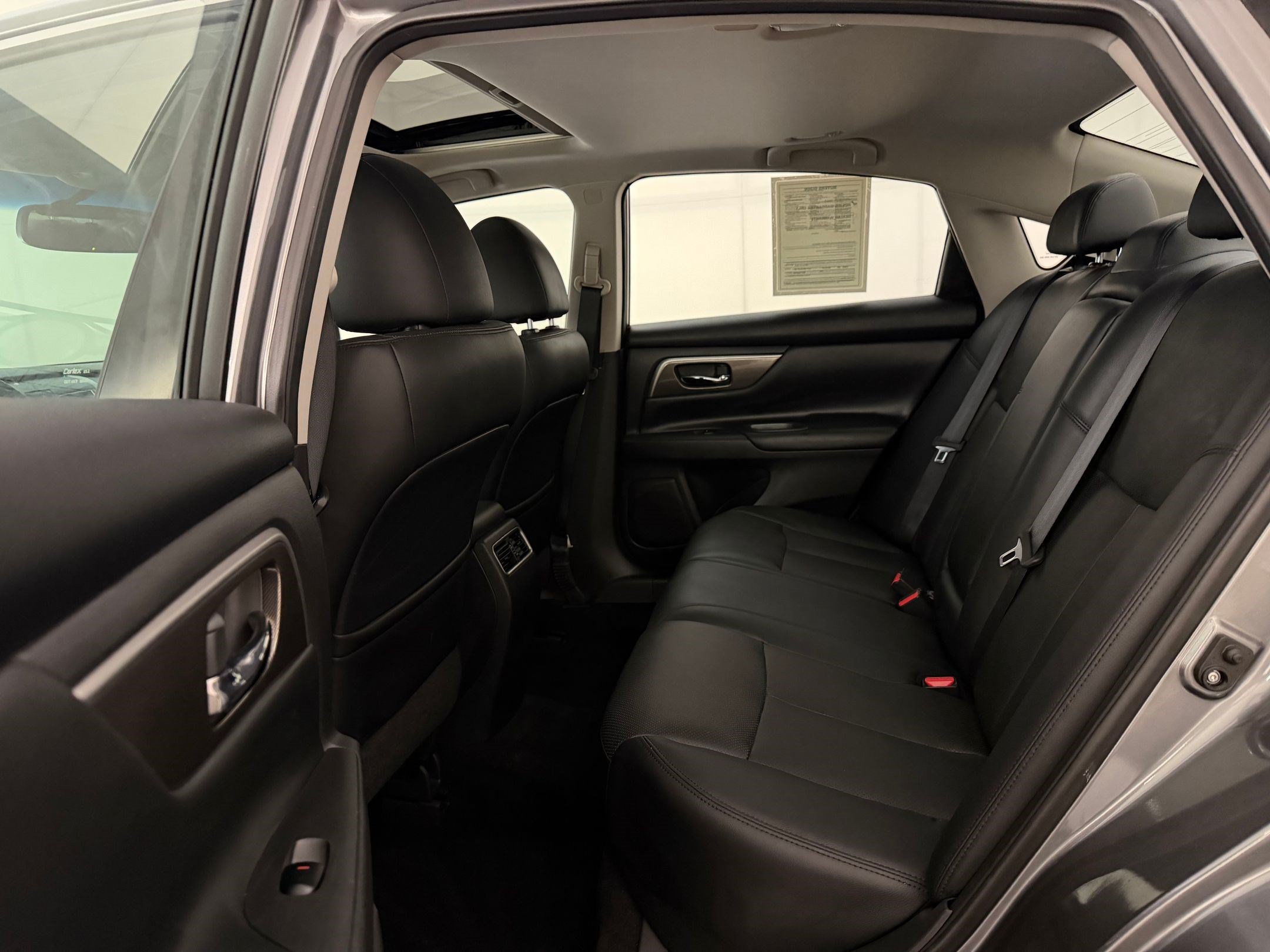 Used 2015 Nissan Altima 3.5 SL FWD image 22