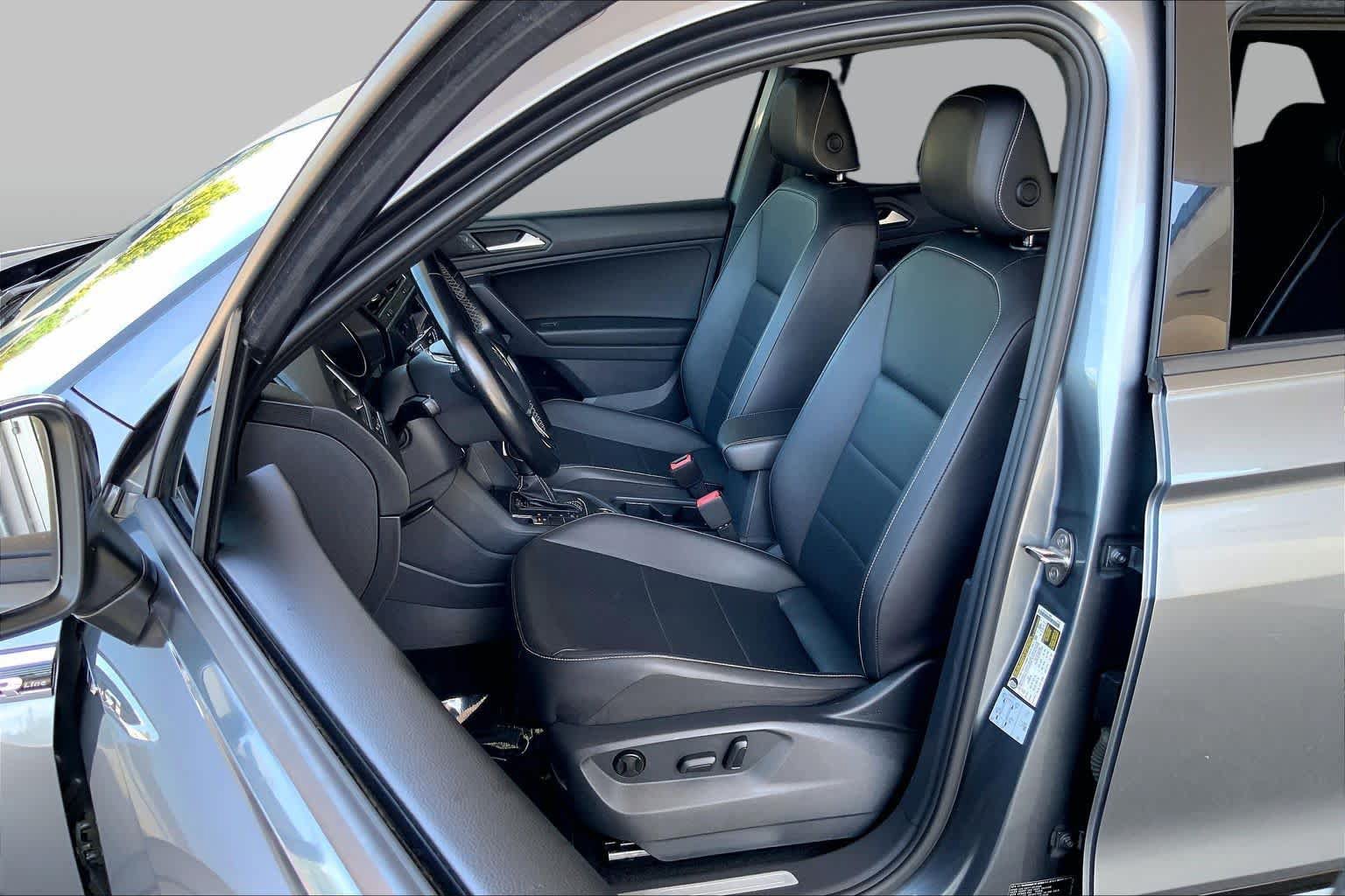 Used 2021 Volkswagen Tiguan SE R-Line AWD/4WD image 8