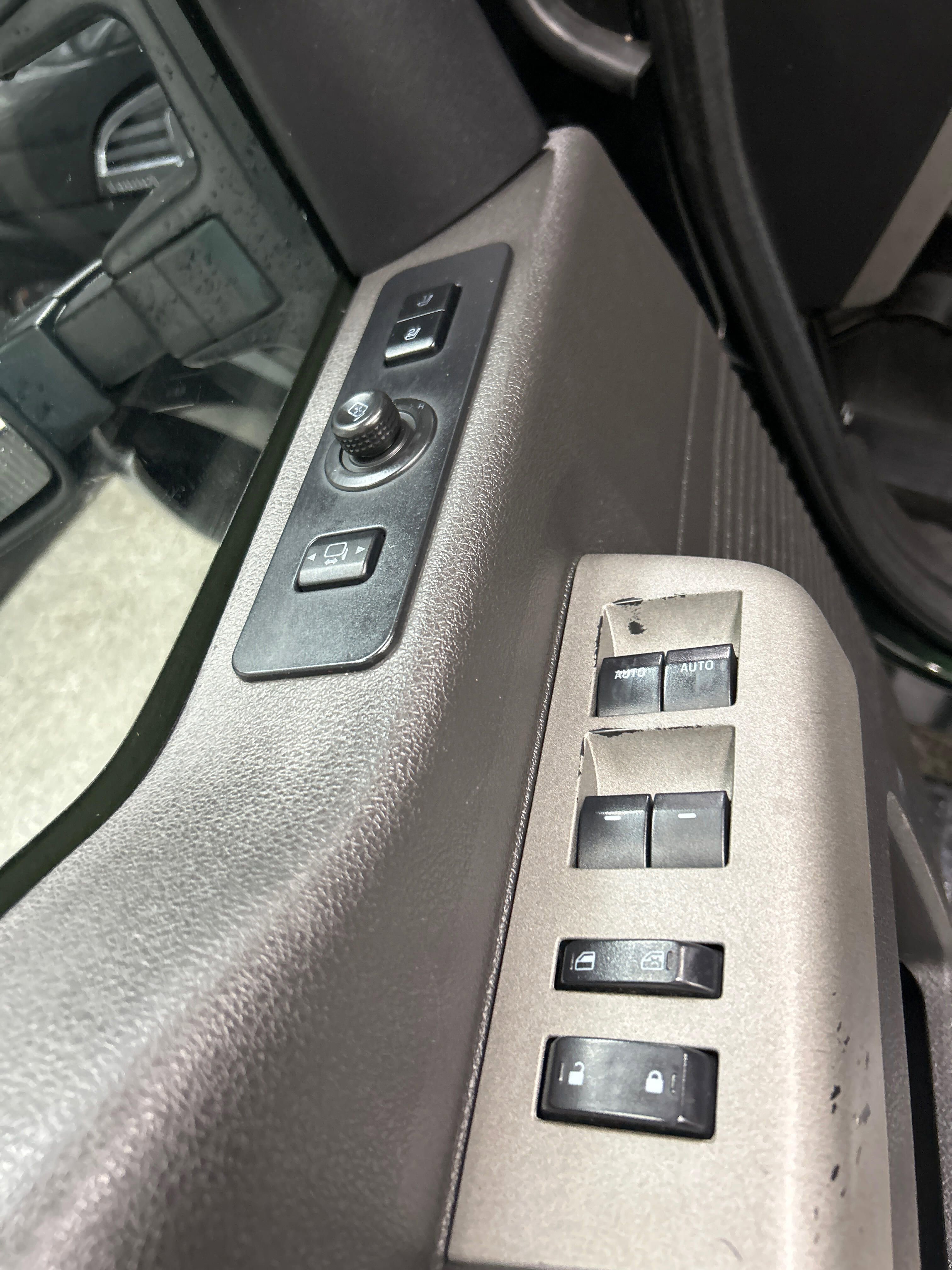 Used 2014 Ford F350 Lariat w/ Lariat Ultimate Package image 11