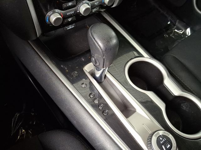 Used 2019 Nissan Pathfinder SV image 16