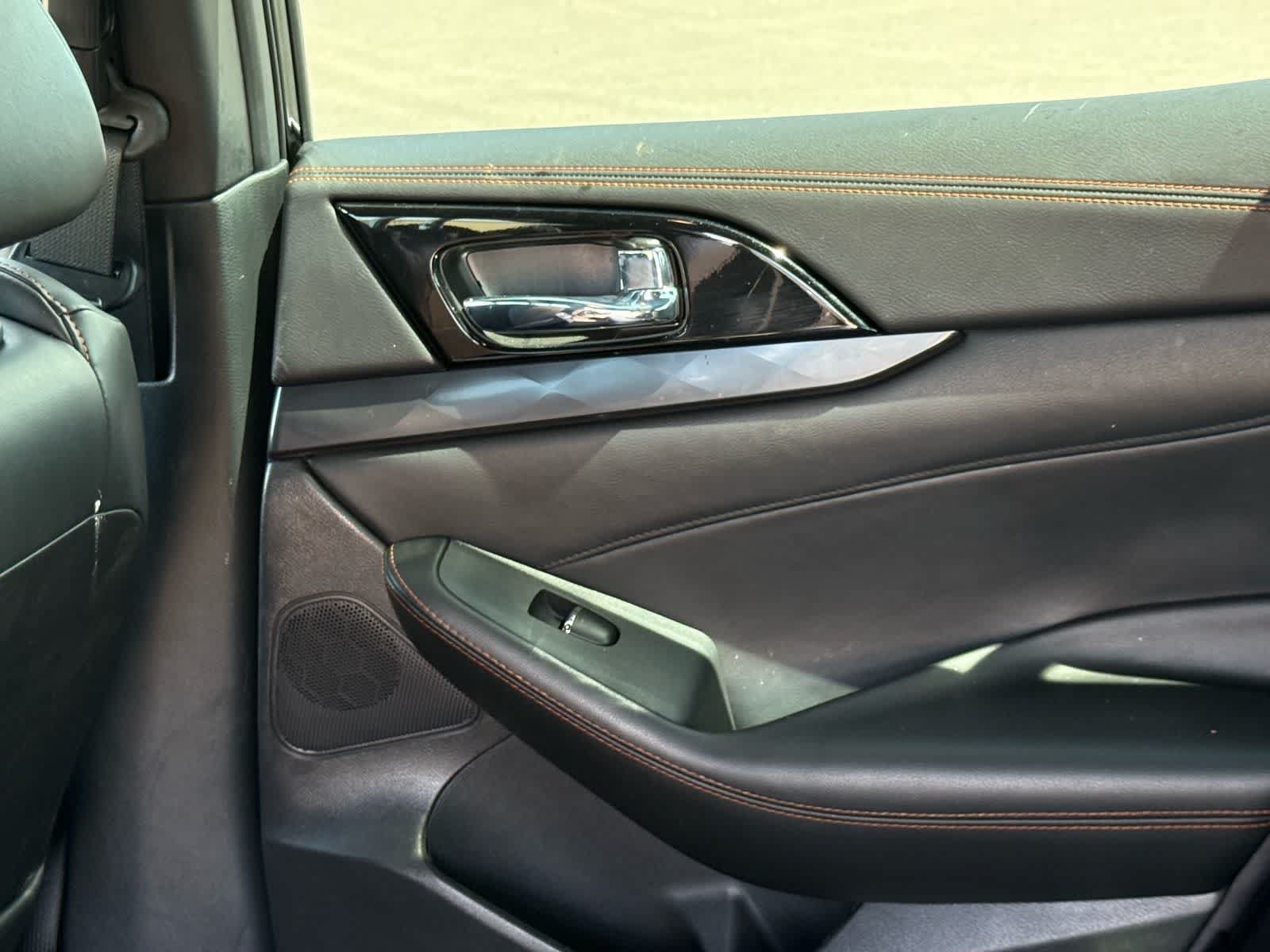 Used 2023 Nissan Maxima SR w/ Sport Mat Group FWD image 15