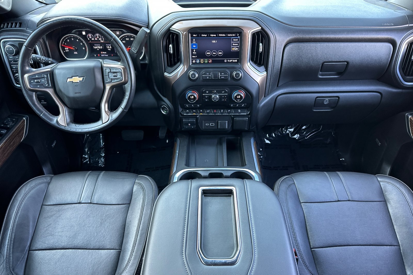 Used 2020 Chevrolet Silverado 1500 High Country w/ Technology Package AWD/4WD image 13