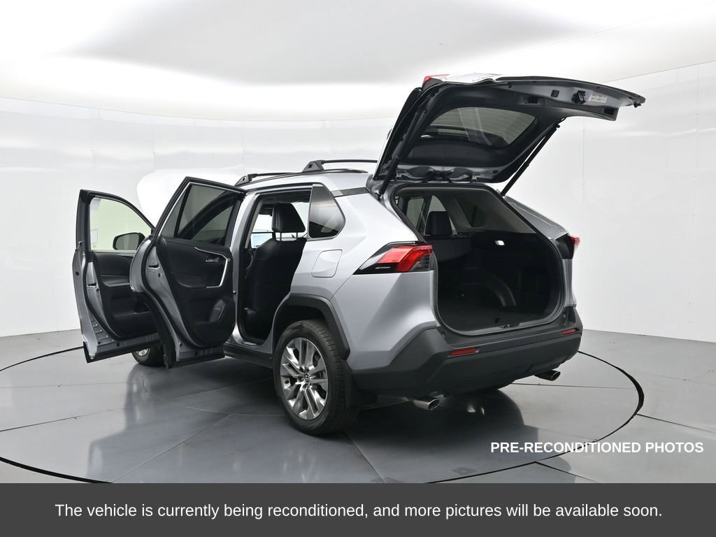 Used 2023 Toyota RAV4 XLE Premium image 41