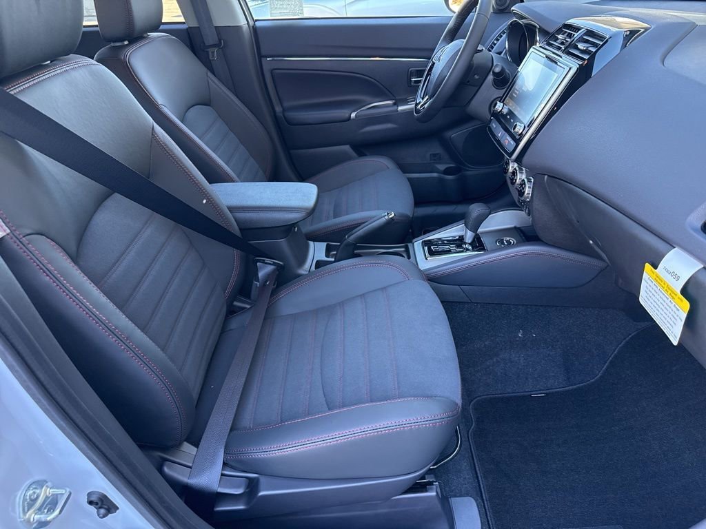 New 2026 Mitsubishi Outlander Sport SE image 23