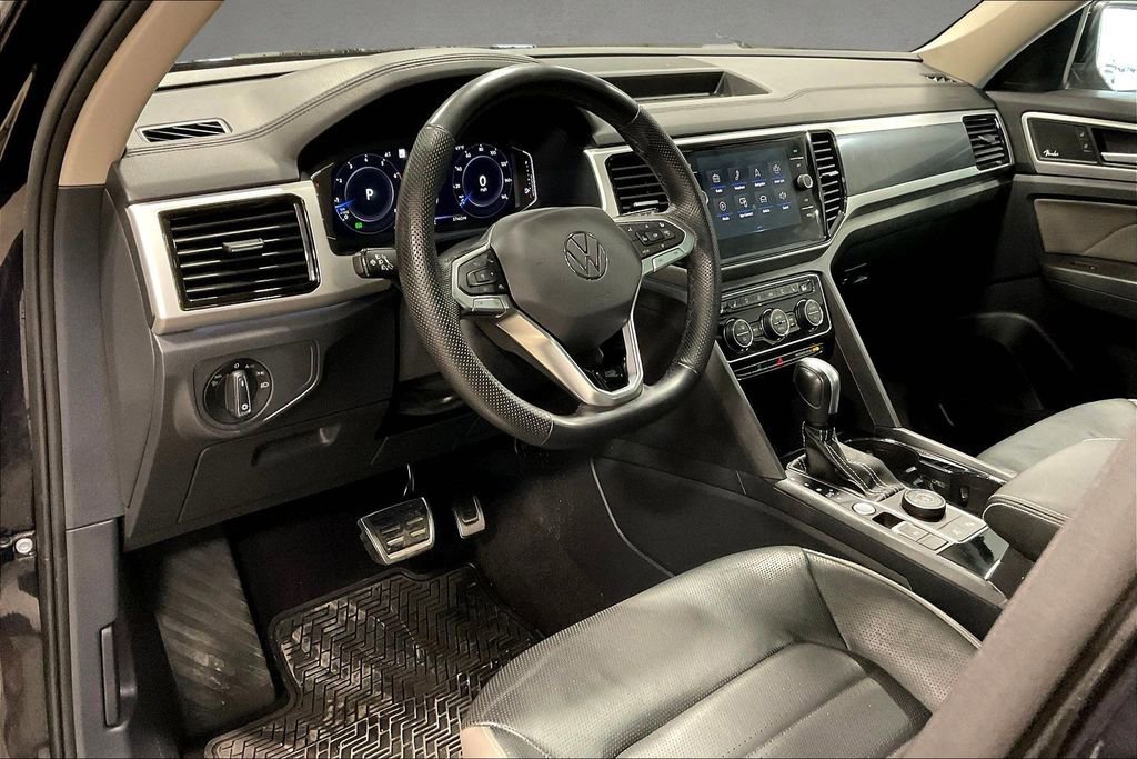 Used 2023 Volkswagen Atlas SEL Premium AWD/4WD image 17