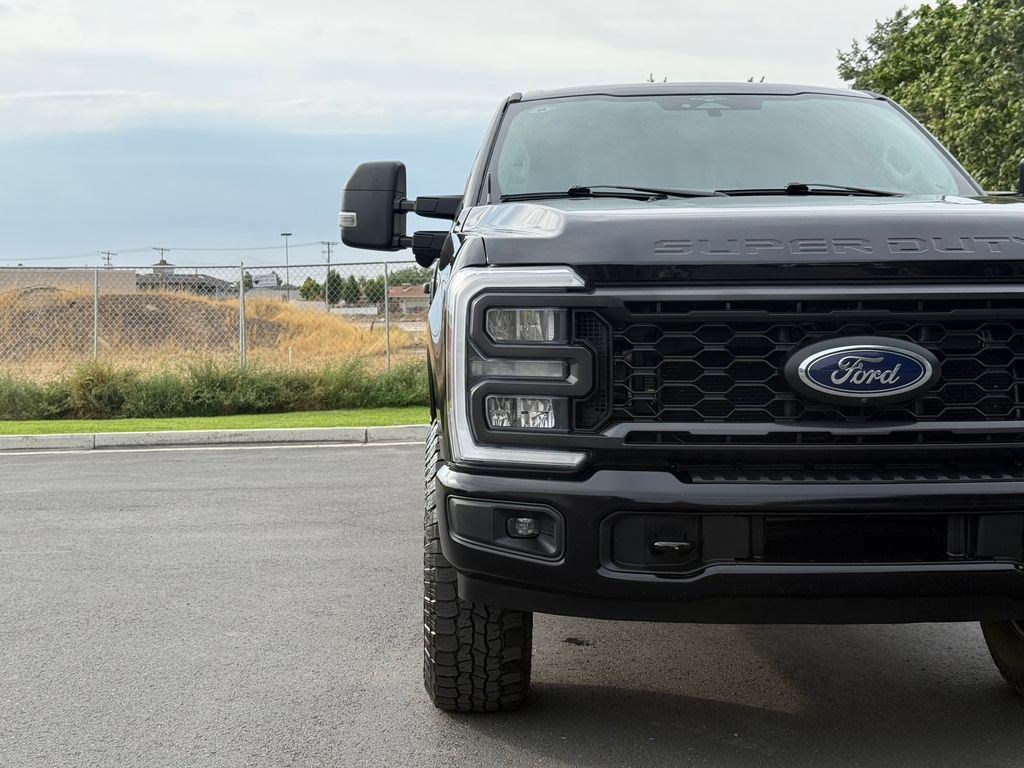 Used 2023 Ford F350 XL w/ STX Appearance Package AWD/4WD image 4