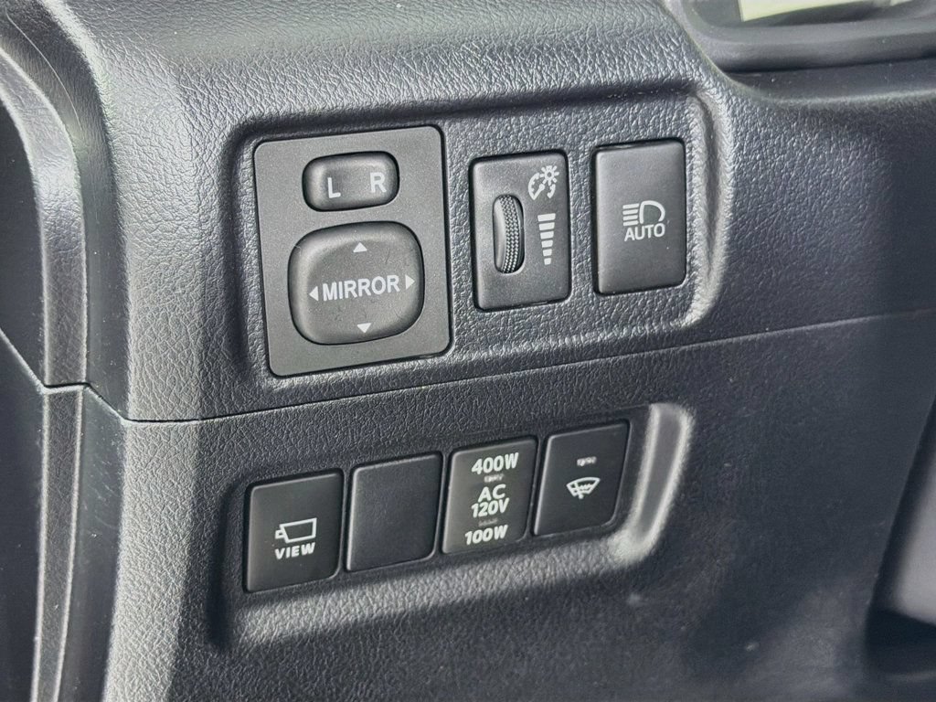 Used 2024 Toyota 4Runner TRD Off-Road Premium w/ Off Road Premium Plus Package AWD/4WD image 10