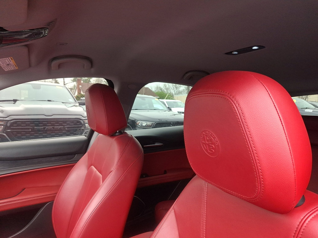Used 2020 Alfa Romeo Stelvio RWD image 24