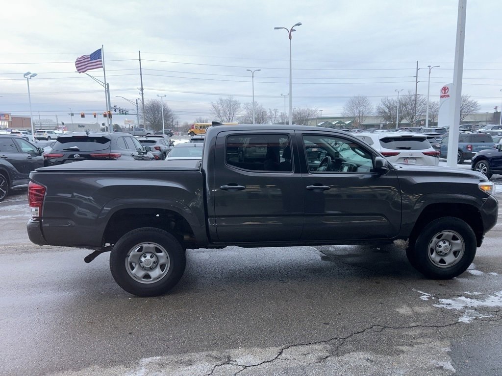 Used 2019 Toyota Tacoma SR image 8
