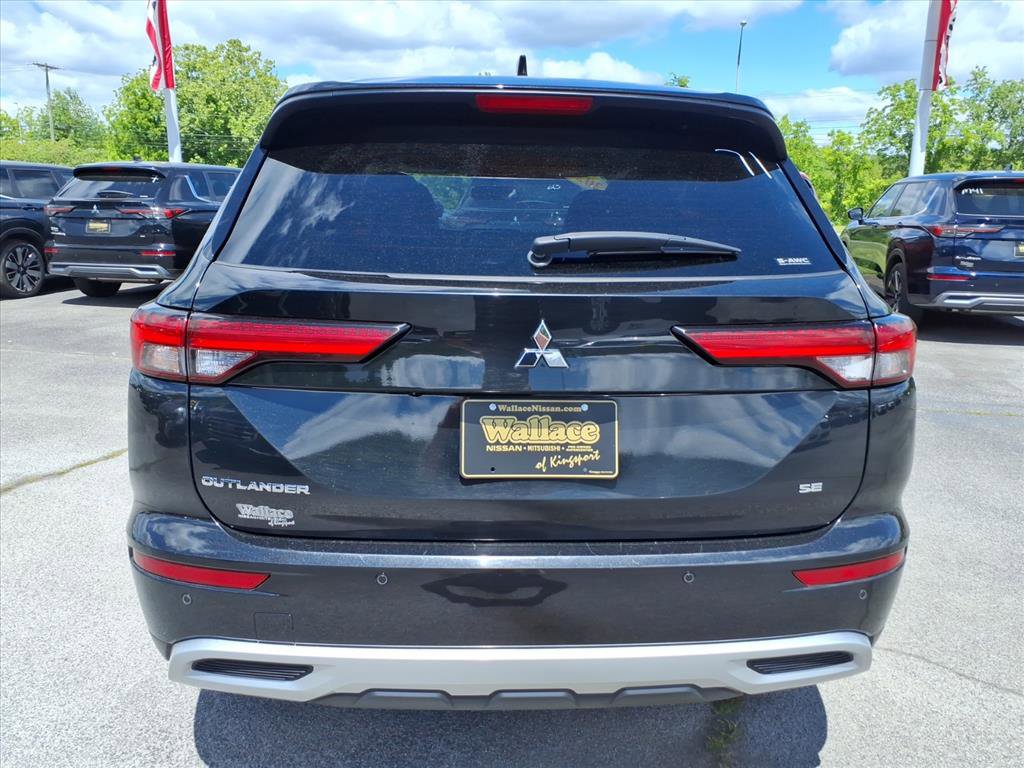 Used 2024 Mitsubishi Outlander SE AWD/4WD image 18